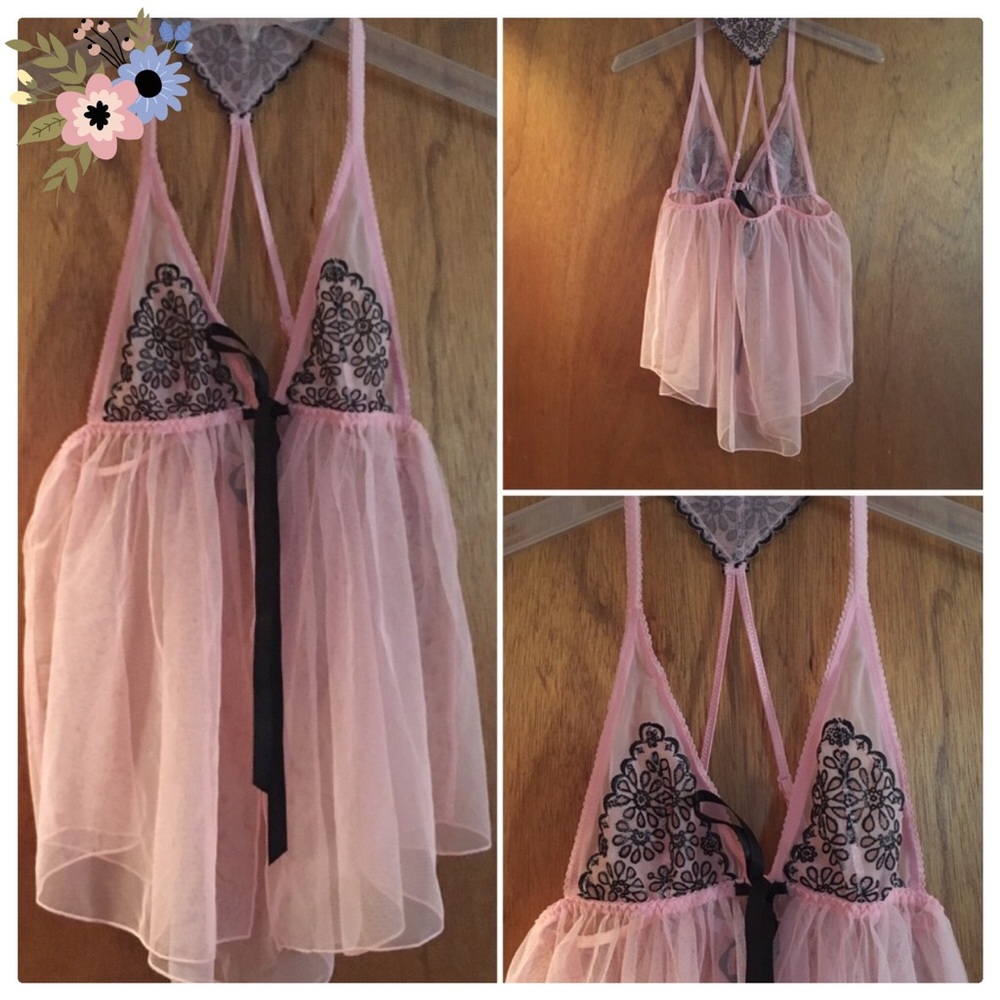 Victoria's Secret, Size Small
